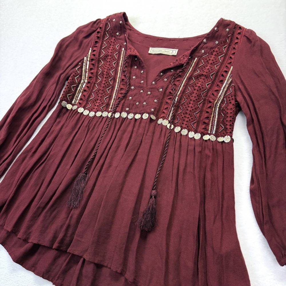 Abercrombie & Fitch Babydoll Top Womens Small Burgundy Boho Coin‎ Embroidered